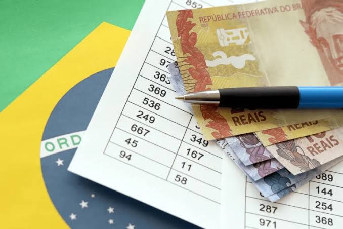Balança comercial registra superávit de US$ 7,7 bilhões em setembro com alta expressiva